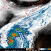 Taifun Nangka trifft auf Japan