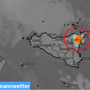 Ausbruch des Ätna beeindruckend in den Satellitenbildern zu sehen