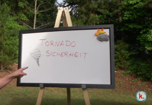 Wie verhält man sich richtig, wenn ein Tornado in Sicht ist?
