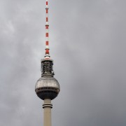 Dicke Wolken in Berlin – so weit weg ist die Sonne nicht