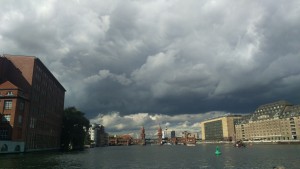 Regen hat Berlin nur kurz gestreift, weiterhin trocken