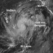 Gefährlicher Tropensturm vor Ostindien